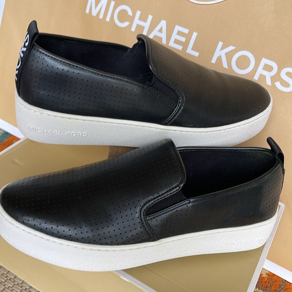 Michael Kors TEDDI SLIP ON NAPPA PU PERFORATED 4959TDFP4L NIB Platforms Sneakers - Picture 10 of 16
